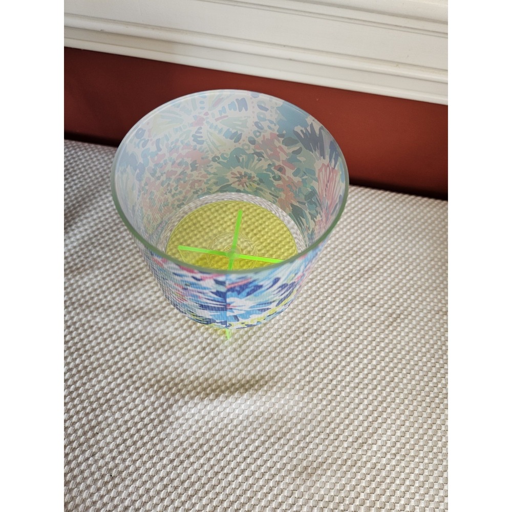 Lilly Pulitzer Acrylic Sand Cup Holder Resort Beach Buddy Accessory Neon Yellow - Picture 2 of 6